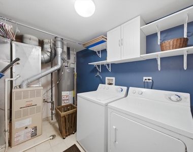 2353 Georgetown Circle - Photo Thumbnail 6