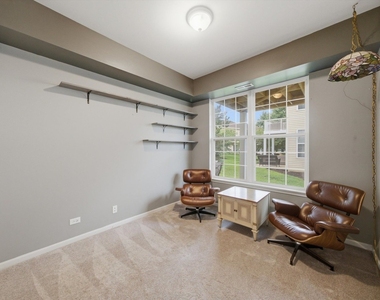 2353 Georgetown Circle - Photo Thumbnail 5