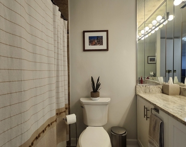 405 N Wabash Avenue - Photo Thumbnail 15