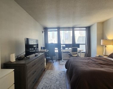 405 N Wabash Avenue - Photo Thumbnail 10