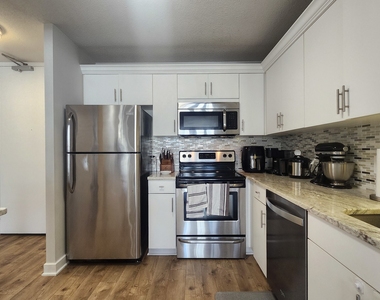 405 N Wabash Avenue - Photo Thumbnail 7