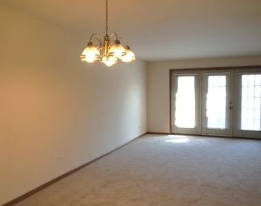 4120 Williamsburg Court - Photo Thumbnail 2