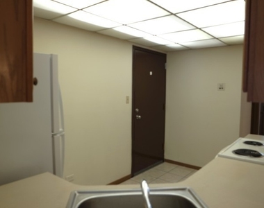 4120 Williamsburg Court - Photo Thumbnail 6