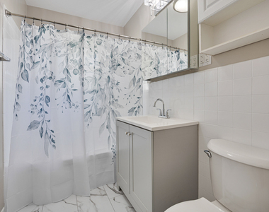 1031 Maple Lane - Photo Thumbnail 14