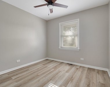 1031 Maple Lane - Photo Thumbnail 18