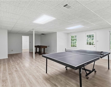 275 Sageglen Road - Photo Thumbnail 22