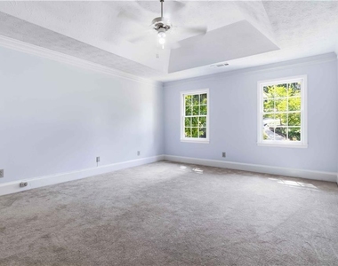 275 Sageglen Road - Photo Thumbnail 14