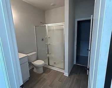 129 Lauren Street - Photo Thumbnail 10