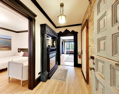 1126 W Morse Street - Photo Thumbnail 3