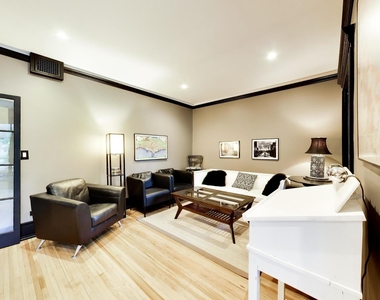 1126 W Morse Street - Photo Thumbnail 4