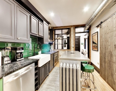 1126 W Morse Street - Photo Thumbnail 9