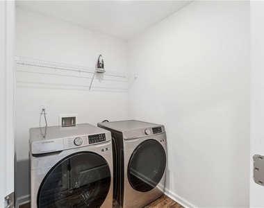 430 Burgundy Terrace Se - Photo Thumbnail 32