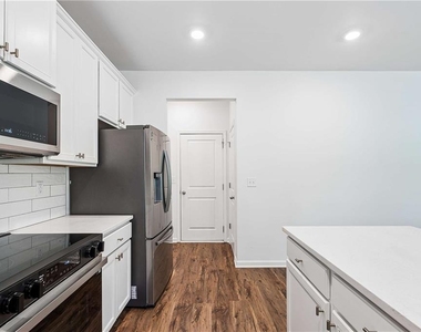 430 Burgundy Terrace Se - Photo Thumbnail 15