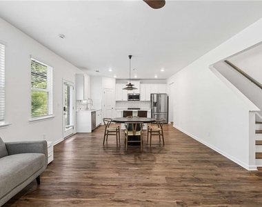 430 Burgundy Terrace Se - Photo Thumbnail 10