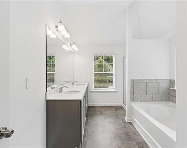 430 Burgundy Terrace Se - Photo Thumbnail 21