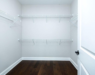 1265 Linden Court Ne - Photo Thumbnail 12