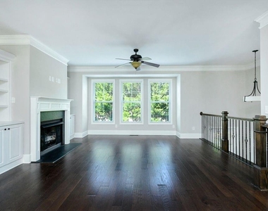 1265 Linden Court Ne - Photo Thumbnail 3