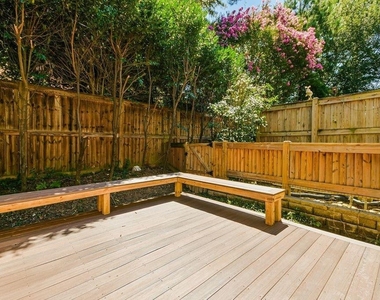 1265 Linden Court Ne - Photo Thumbnail 18