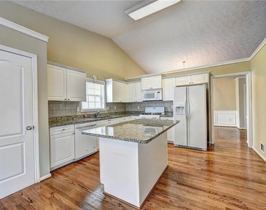 1481 Jami Hollow Way - Photo Thumbnail 13