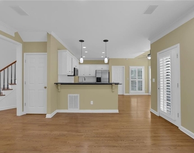 235 Ashebourne Trail - Photo Thumbnail 7