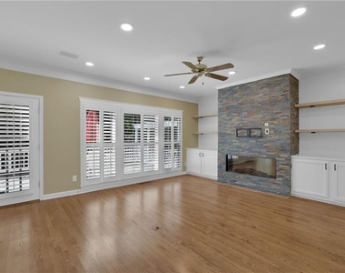 235 Ashebourne Trail - Photo Thumbnail 4