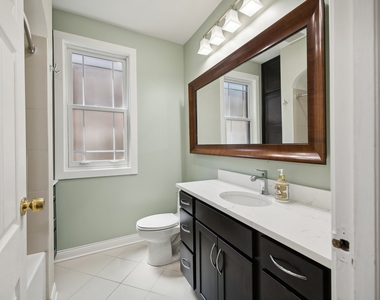 4937 N Talman Avenue - Photo Thumbnail 6