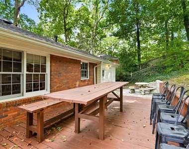 1857 Fern Creek Lane Ne - Photo Thumbnail 12