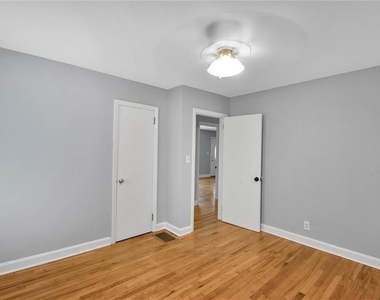 1857 Fern Creek Lane Ne - Photo Thumbnail 32
