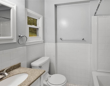 1857 Fern Creek Lane Ne - Photo Thumbnail 10