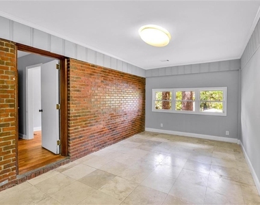1857 Fern Creek Lane Ne - Photo Thumbnail 18