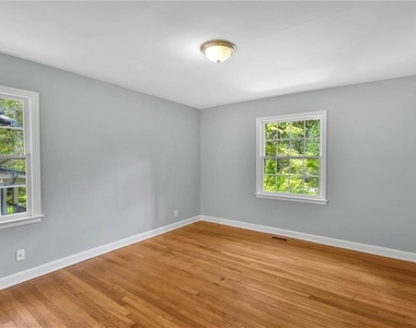 1857 Fern Creek Lane Ne - Photo Thumbnail 22