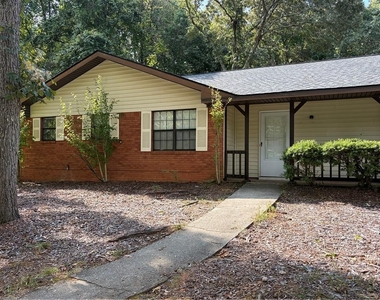 160 Chesapeake Drive - Photo Thumbnail 1