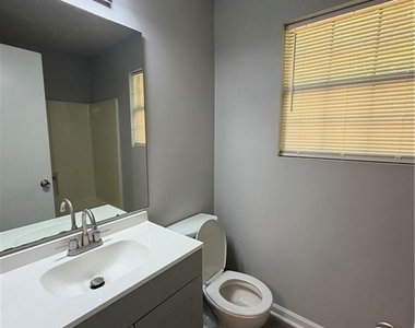 160 Chesapeake Drive - Photo Thumbnail 15