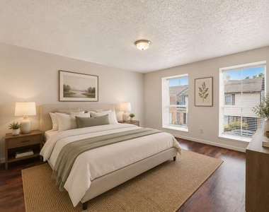 7700 Creekbend Drive - Photo Thumbnail 15