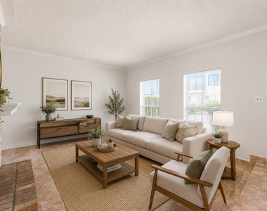 7700 Creekbend Drive - Photo Thumbnail 2