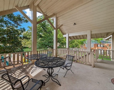 6404 Burgoyne Road - Photo Thumbnail 31