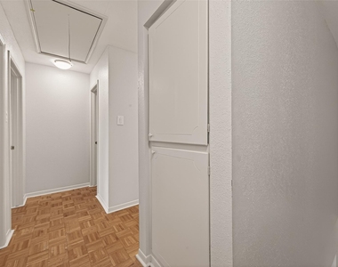 6404 Burgoyne Road - Photo Thumbnail 26
