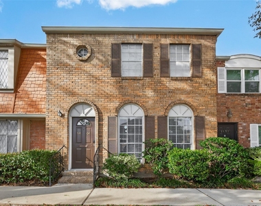 6404 Burgoyne Road - Photo Thumbnail 2