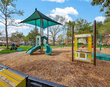 6404 Burgoyne Road - Photo Thumbnail 32