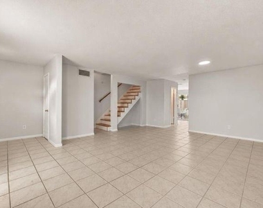 6404 Burgoyne Road - Photo Thumbnail 7