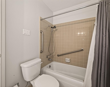 6404 Burgoyne Road - Photo Thumbnail 25