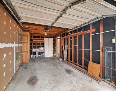 6404 Burgoyne Road - Photo Thumbnail 27