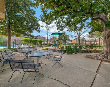6404 Burgoyne Road - Photo Thumbnail 29