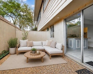 6404 Burgoyne Road - Photo Thumbnail 18