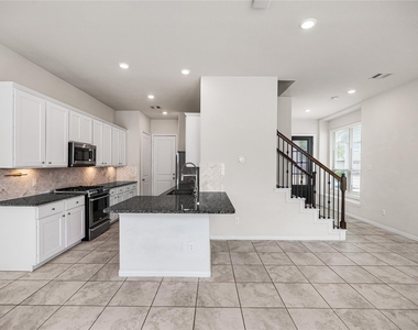 219 Club Crest Lane - Photo Thumbnail 8