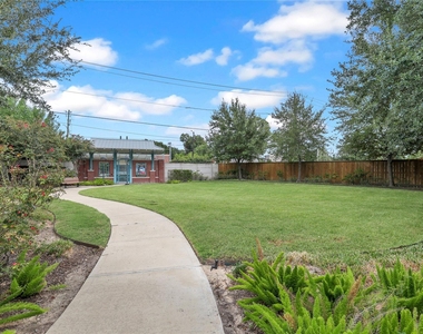 219 Club Crest Lane - Photo Thumbnail 34