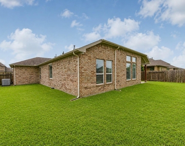 6304 Firewood Drive - Photo Thumbnail 23