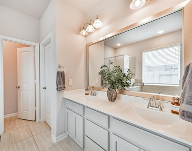 6304 Firewood Drive - Photo Thumbnail 11