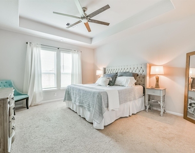 6304 Firewood Drive - Photo Thumbnail 9