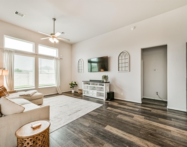6304 Firewood Drive - Photo Thumbnail 4